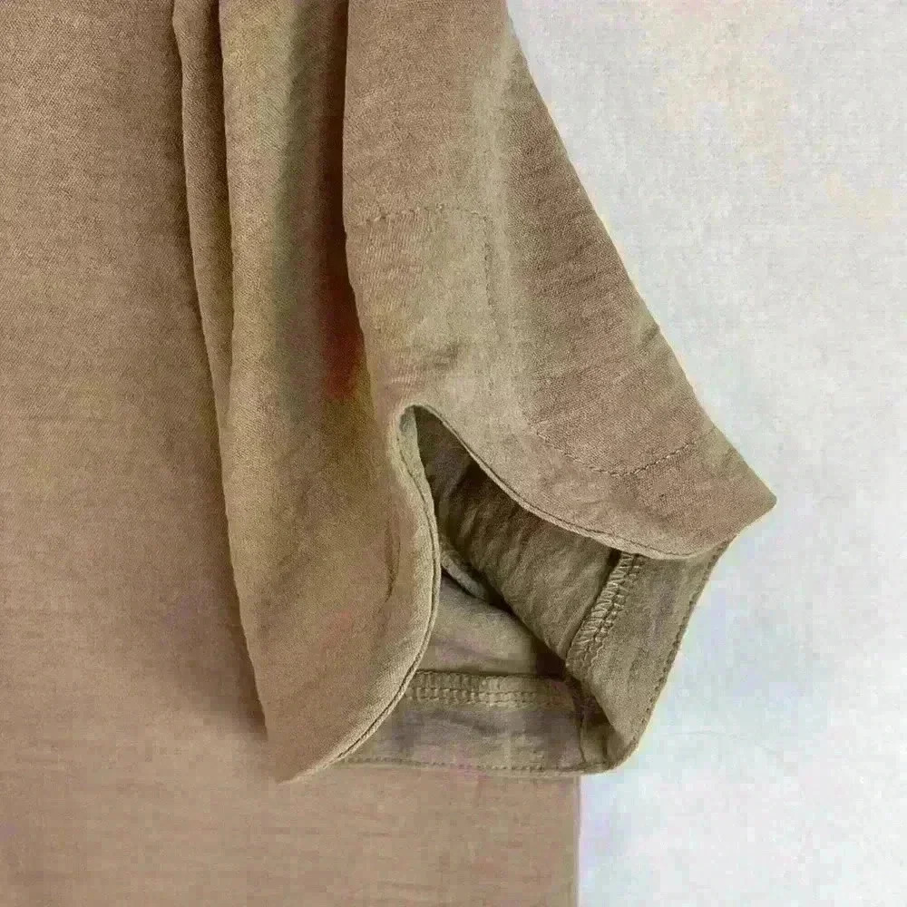 Les Amis Top Tan Women’s Size M Textured Polyester Blouse - Picture 3 of 7